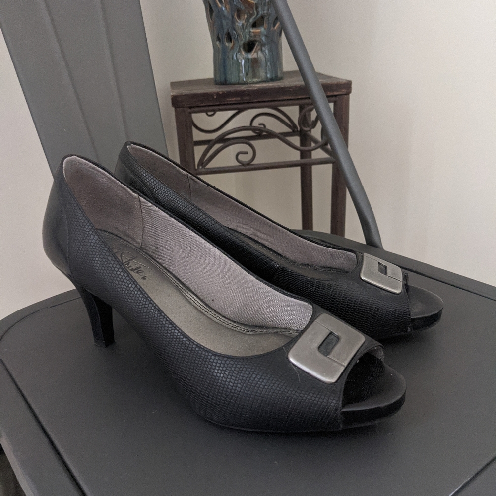 Size 9 Black Heels
